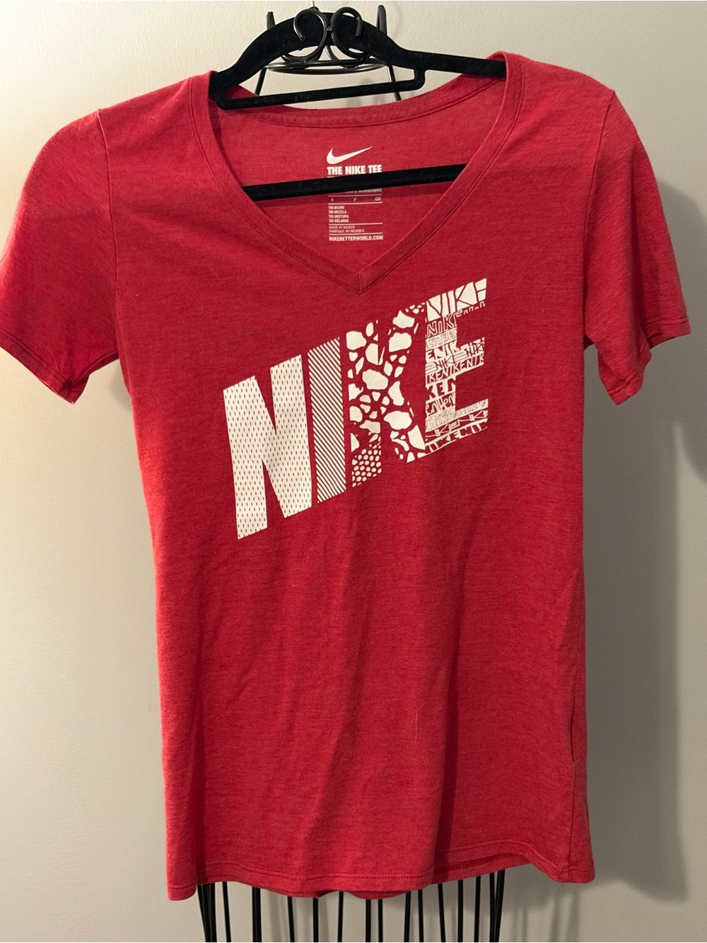 Nike Women’s Red V-Neck Graphic Tee with White Logo women’s size small